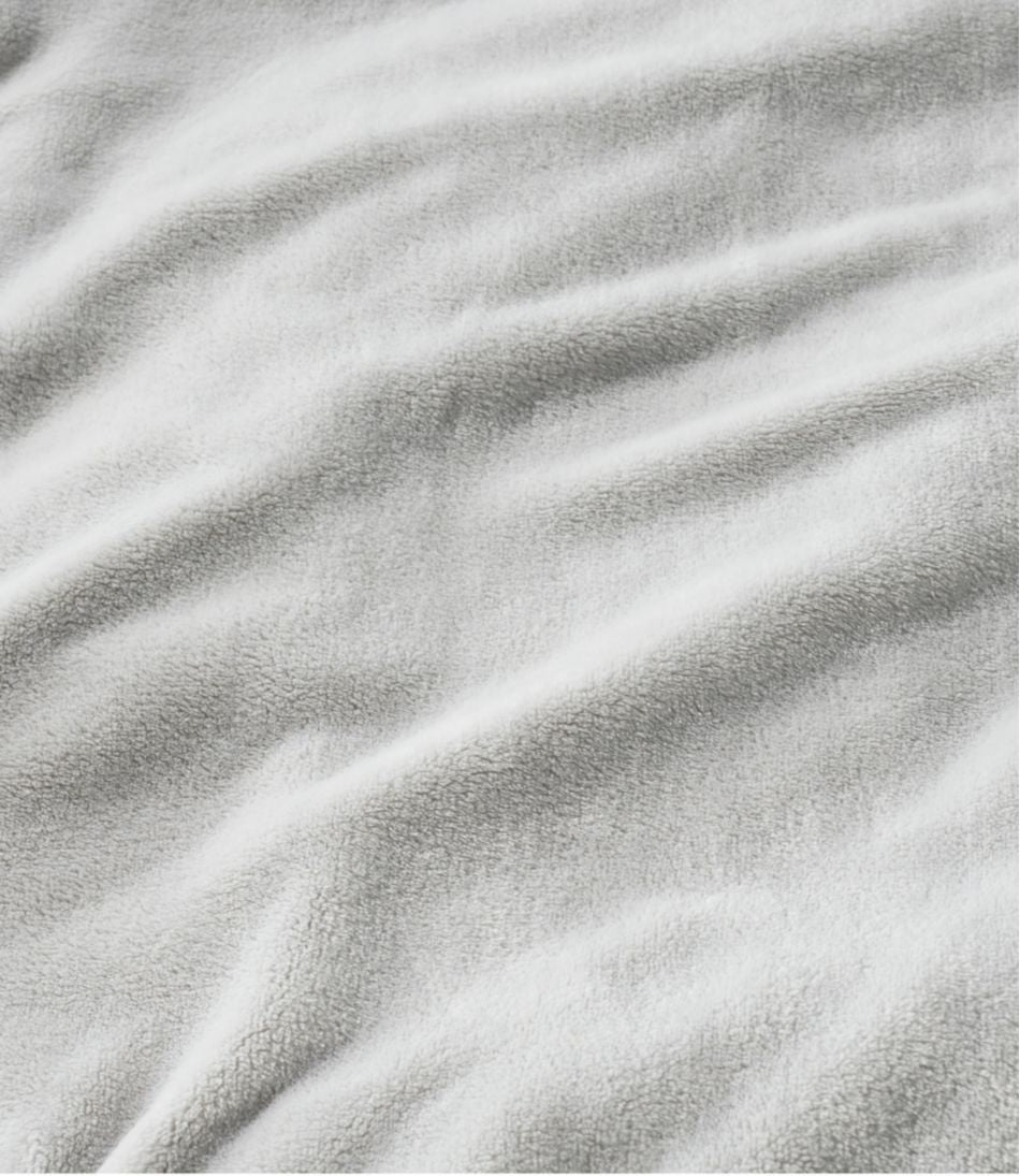 L.L.BeanWicked Cozy Blanket